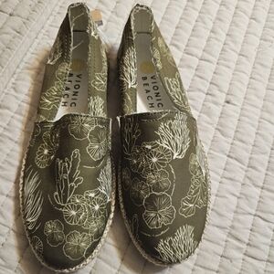 Vionic Olive Green Floral Slippers
